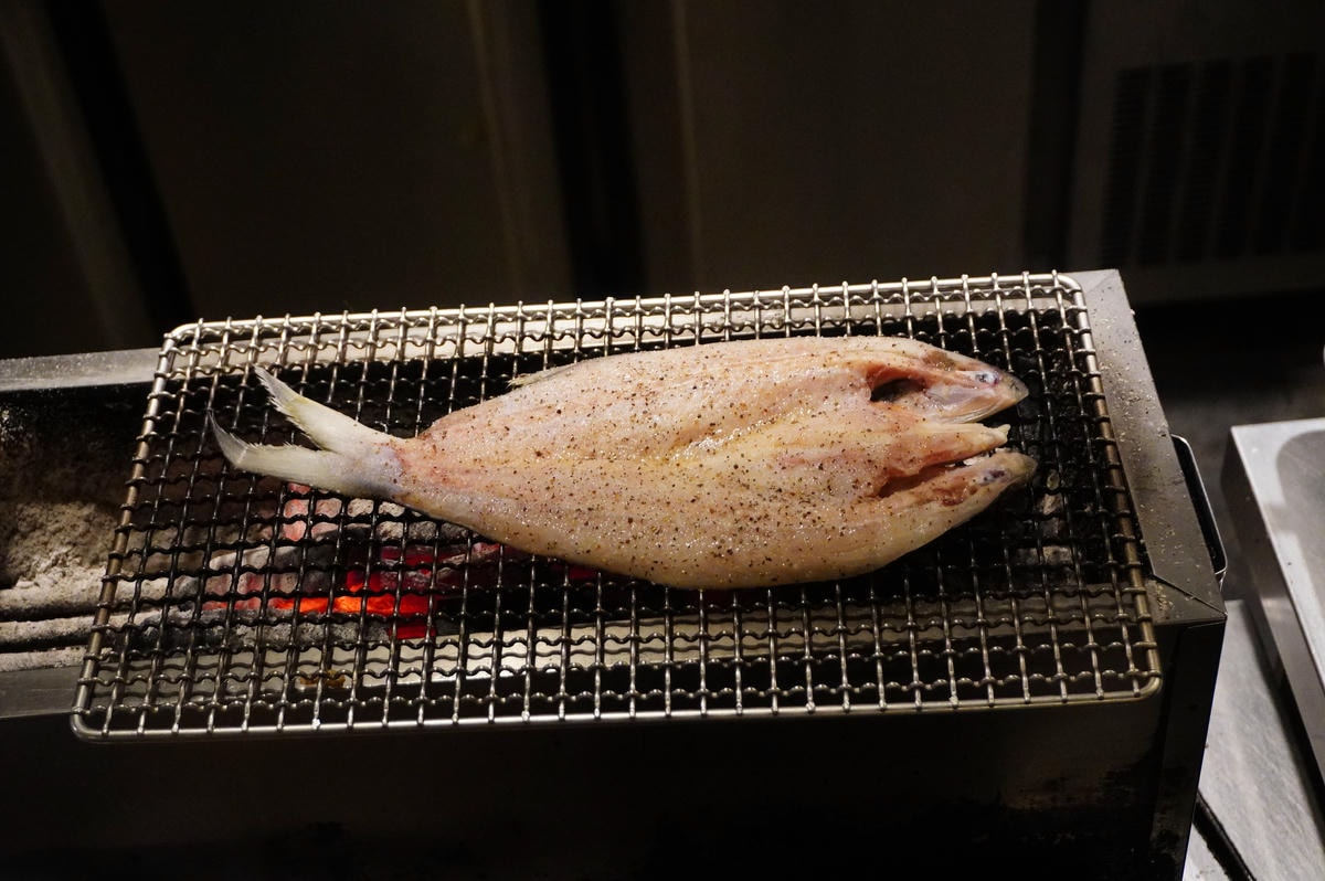 八木十浬酒場 【高雄左營居酒屋】最強直火現烤各式串燒,不用飛出國就能品嘗到道地日本居酒屋文化 - 第33張圖