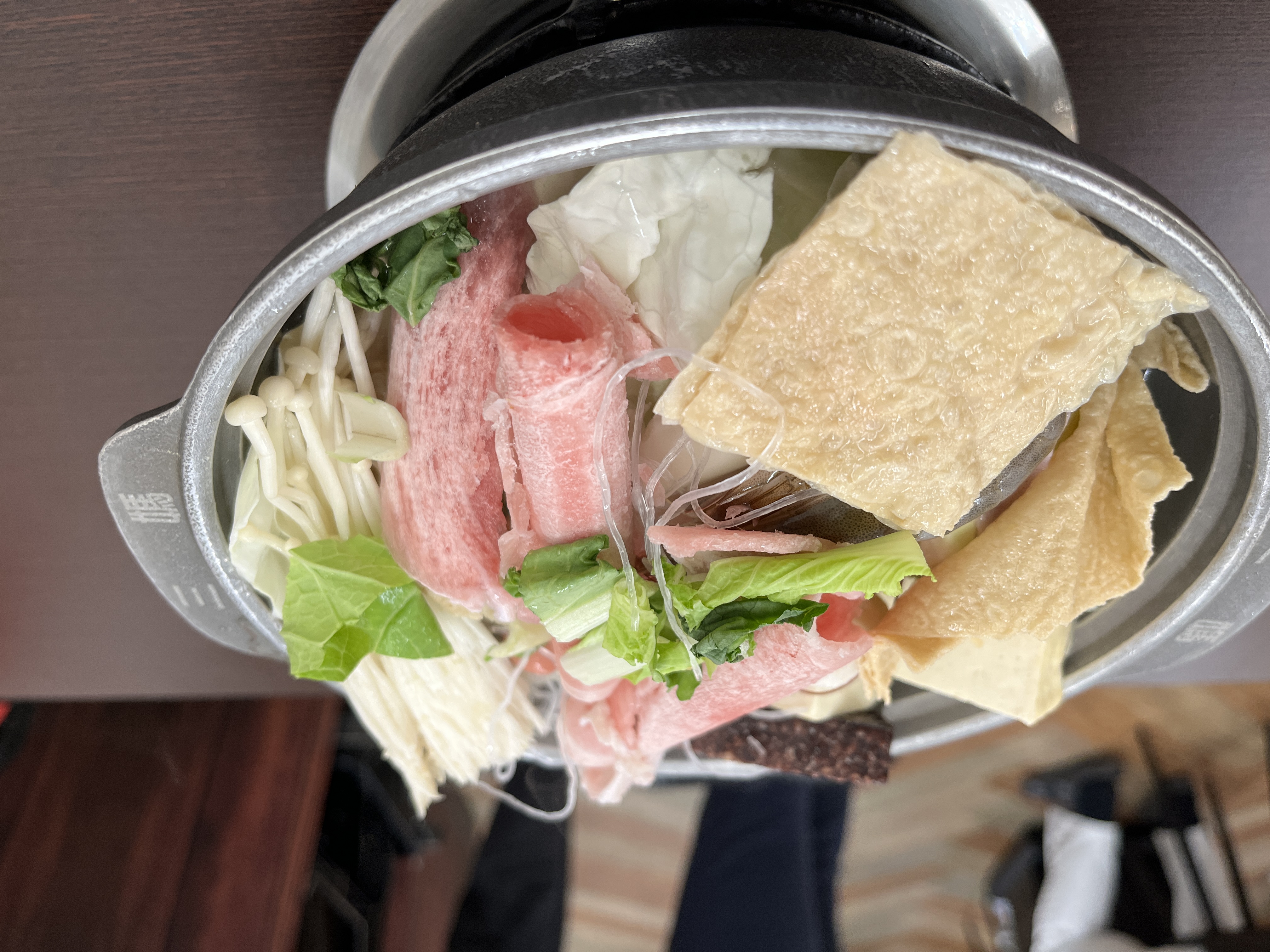 三媽臭臭鍋 鳳山五甲店 | 新一代裝潢冷氣瓦斯爐 | 飲料吧甜點爆米花吃到飽 - 第13張圖