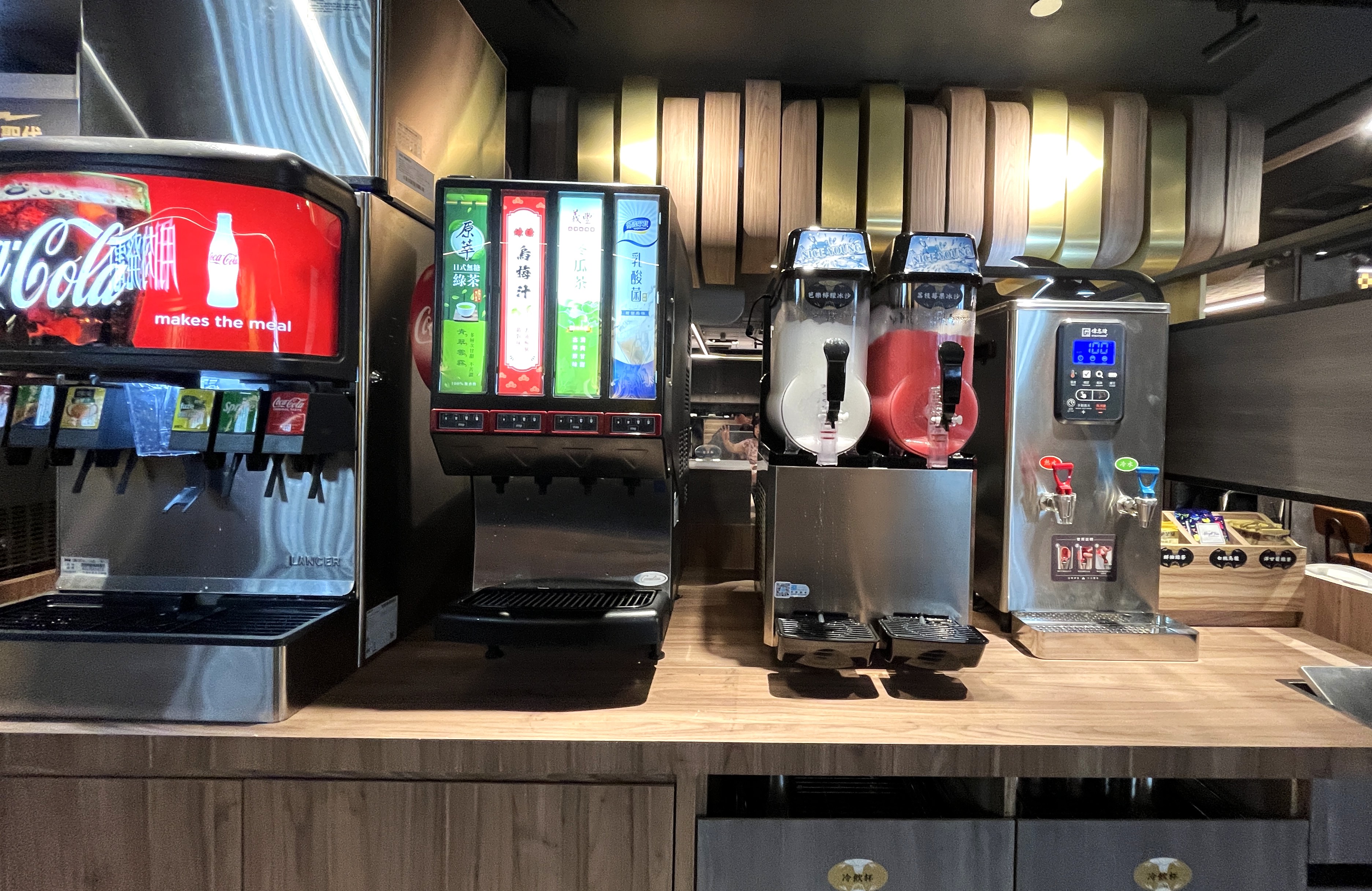 肉次方 高雄夢時代店 | 服務好燒肉吃到飽高雄首家百貨店 | 858 桌邊現切牛肉 - 第6張圖