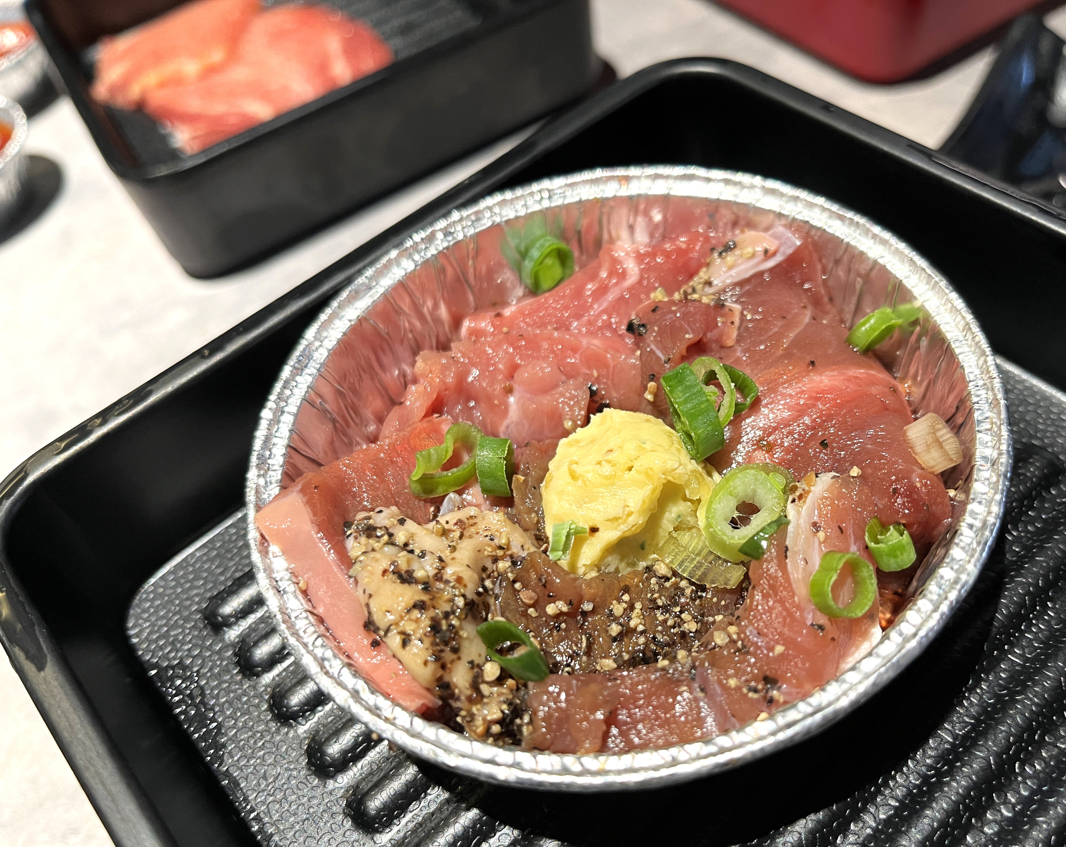 肉次方 高雄夢時代店 | 服務好燒肉吃到飽高雄首家百貨店 | 858 桌邊現切牛肉 - 第32張圖