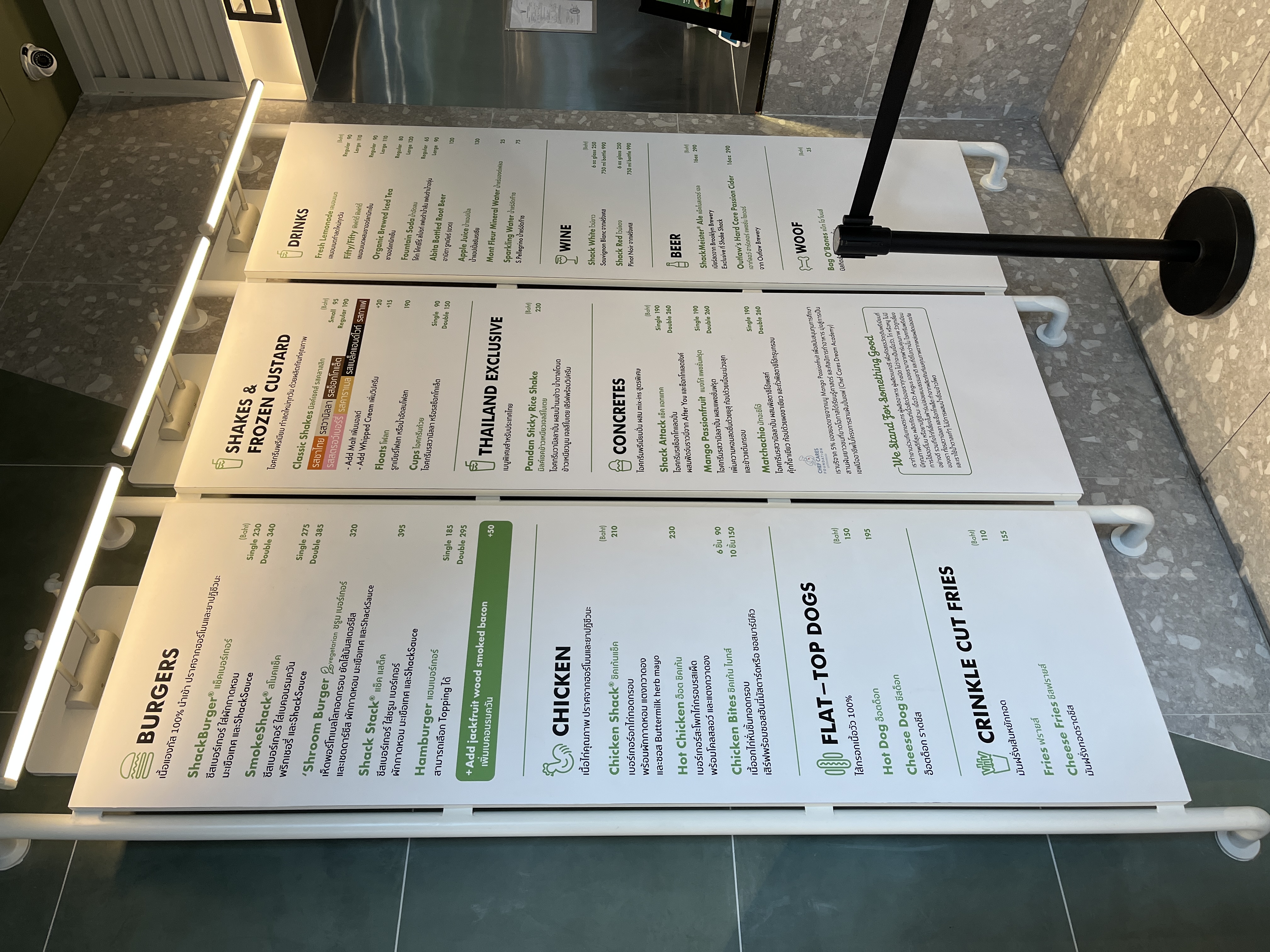 SHAKE SHACK 曼谷 EMsphere | 泰國限定泰式奶茶奶昔 | 美國紐約必吃漢堡店 - 第4張圖