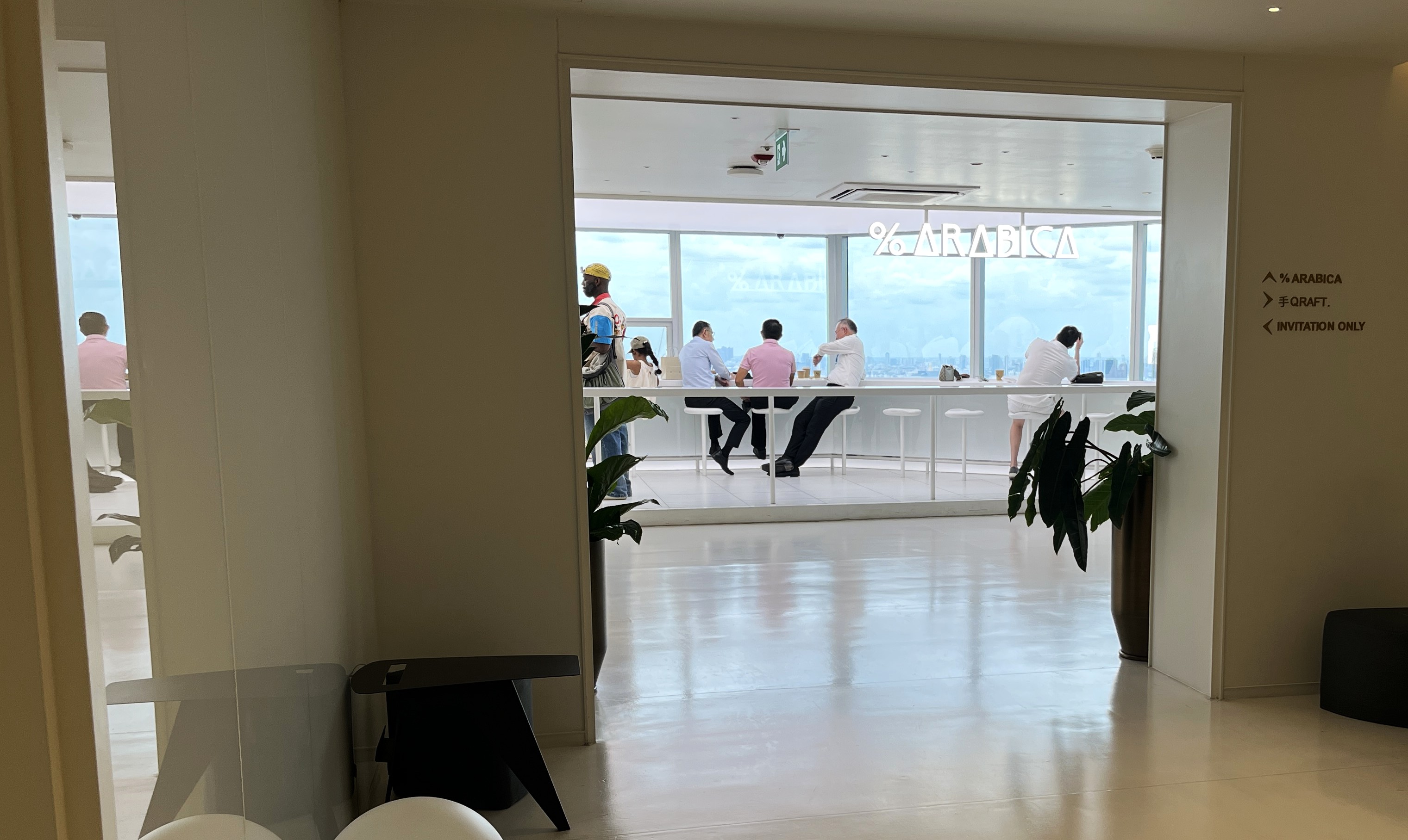%Arabica  曼谷高空景觀店 | 買杯咖啡就能上55樓觀景台 | % Arabica Bangkok Empire Tower - 第7張圖