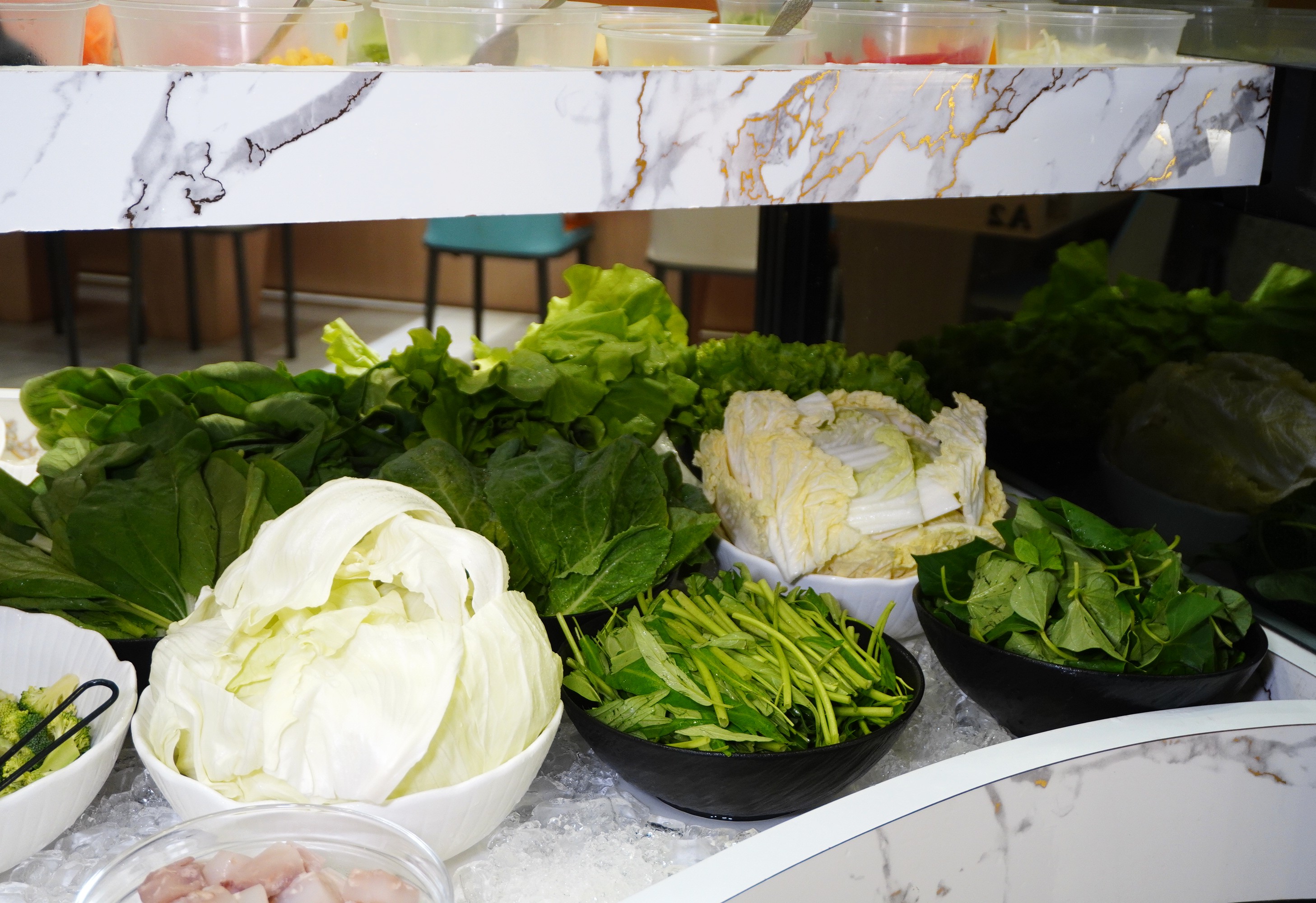 馨月鍋物 嘉義 | 精緻用心鍋底 | 沙拉 + 蔬菜火鍋料無限享用 | 嘉義火鍋推薦 - 第12張圖 馨月鍋物 嘉義 | 精緻用心鍋底 | 沙拉 + 蔬菜火鍋料無限享用 | 嘉義火鍋推薦