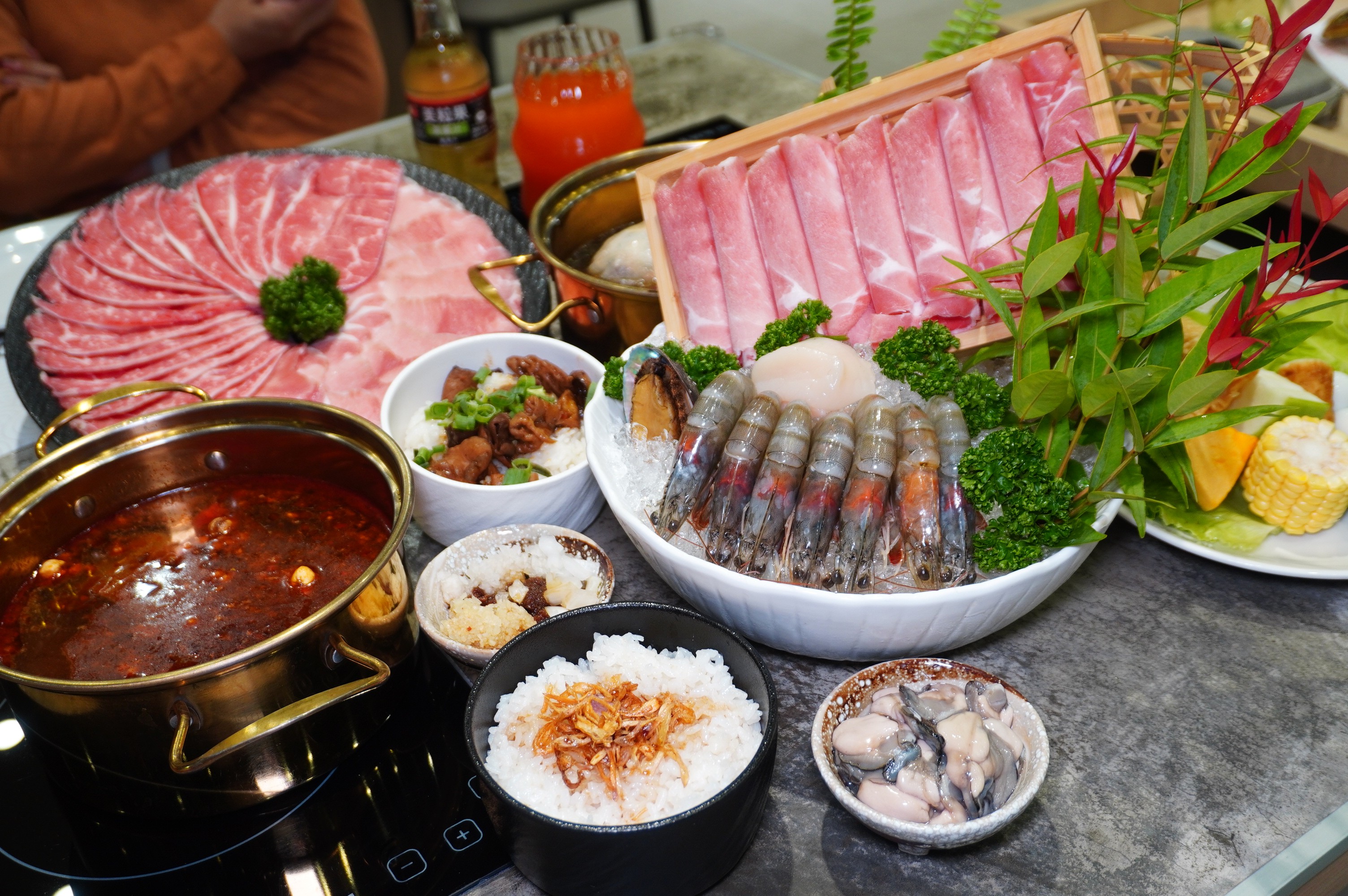 馨月鍋物 嘉義 | 精緻用心鍋底 | 沙拉 + 蔬菜火鍋料無限享用 | 嘉義火鍋推薦 - 第19張圖 馨月鍋物 嘉義 | 精緻用心鍋底 | 沙拉 + 蔬菜火鍋料無限享用 | 嘉義火鍋推薦