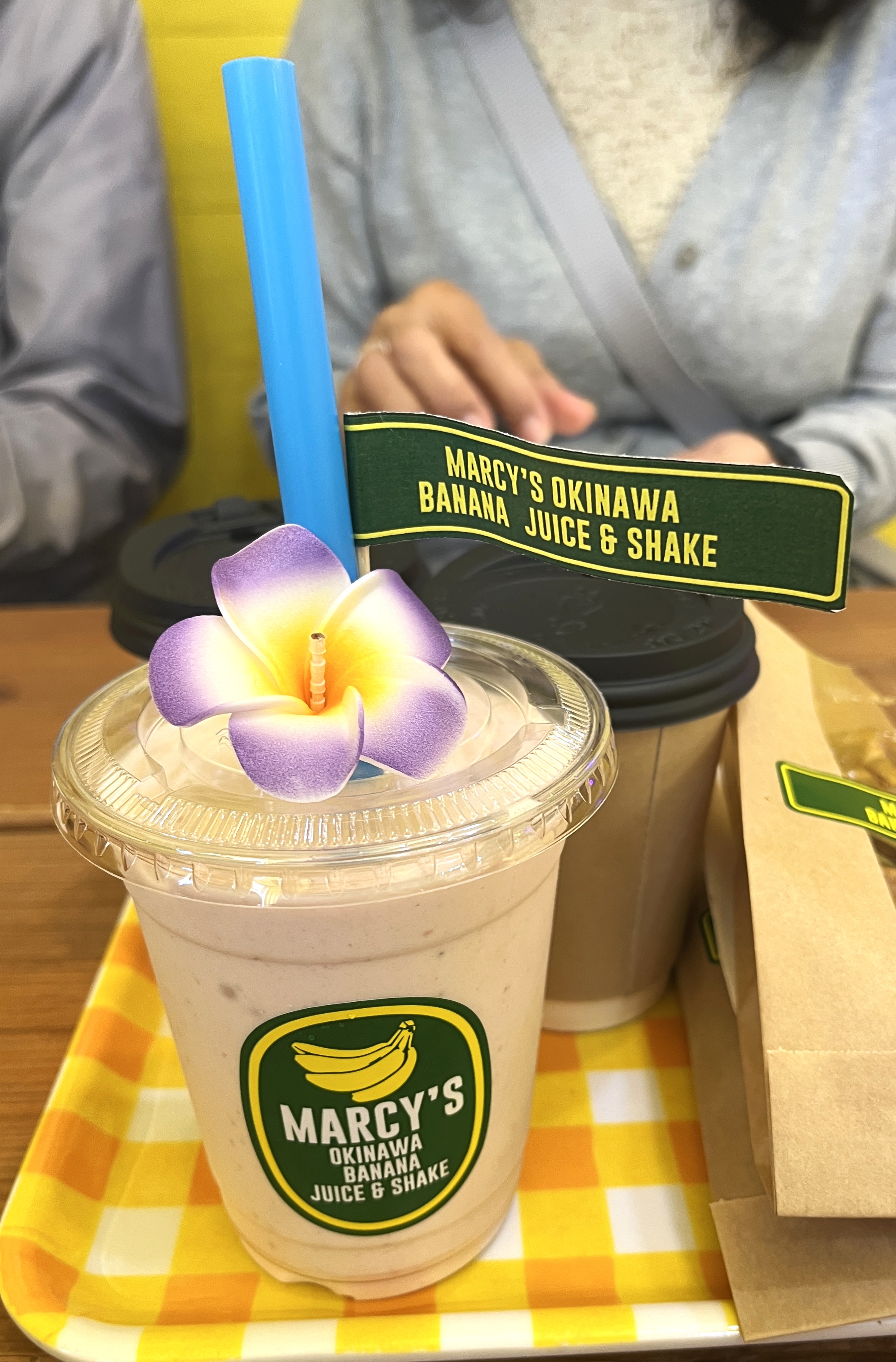 沖繩 瀨長島 | 希臘風機場旁文創小島 | 幸福鬆餅 | MARCY’S OKINAWA 香蕉奶昔 - 第13張圖