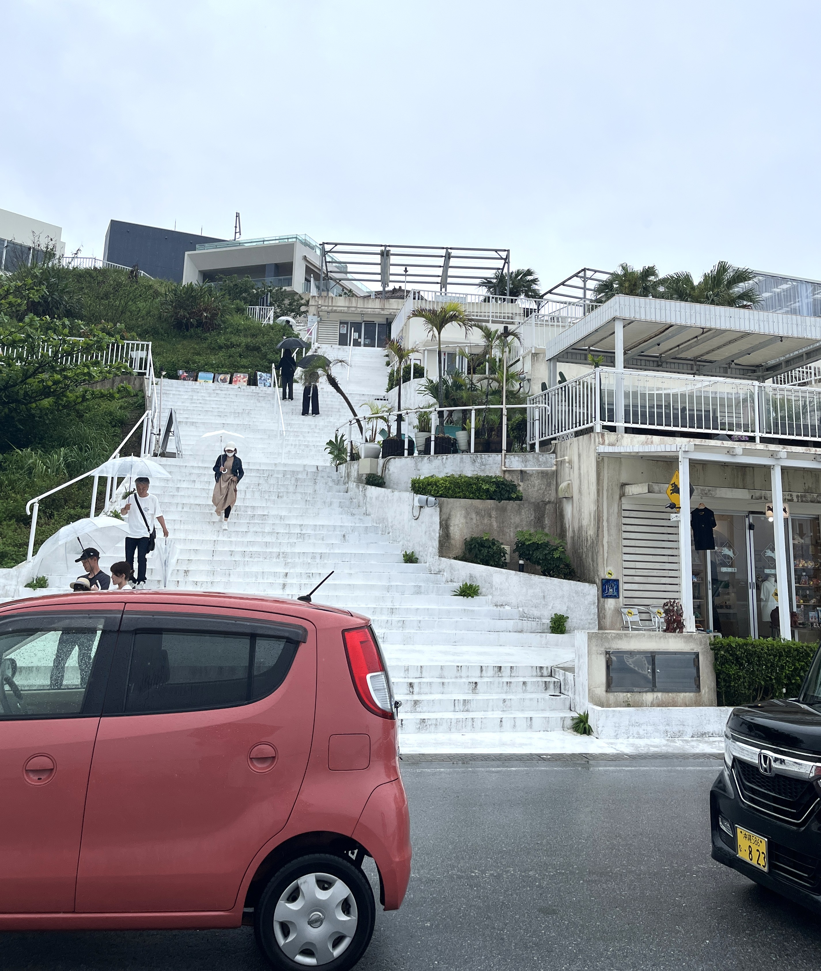 沖繩 瀨長島 | 希臘風機場旁文創小島 | 幸福鬆餅 | MARCY’S OKINAWA 香蕉奶昔 - 第5張圖