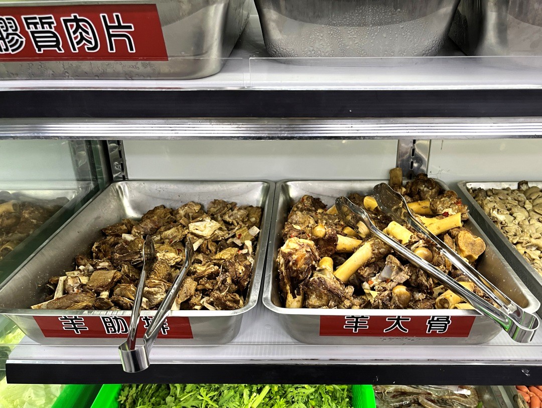 羊霸天下 羊肉爐火鍋吃到飽 高雄鳳山店 | 120分鐘羊肋排羊肚吃到飽 | 甜點還有統一布丁 - 第6張圖 羊霸天下 羊肉爐火鍋吃到飽 高雄鳳山店 | 120分鐘羊肋排羊肚吃到飽 | 甜點還有統一布丁