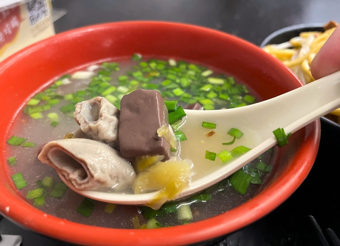 小盛豐湯包 | 皮薄多汁的現做湯包 | 三多商圈可內用店面 | 高雄湯包推薦 - 第13張圖 小盛豐湯包 | 皮薄多汁的現做湯包 | 三多商圈可內用店面 | 高雄湯包推薦