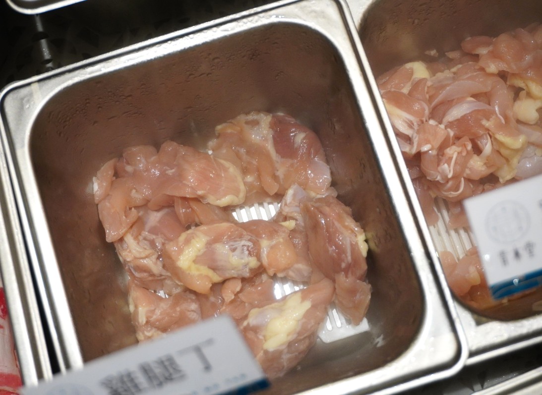 [高雄] 青木堂鍋物- 首家吃到飽左營店 | 平日中午399單點級現切肉品無限享用 | 高雄平價火鍋吃到飽推薦