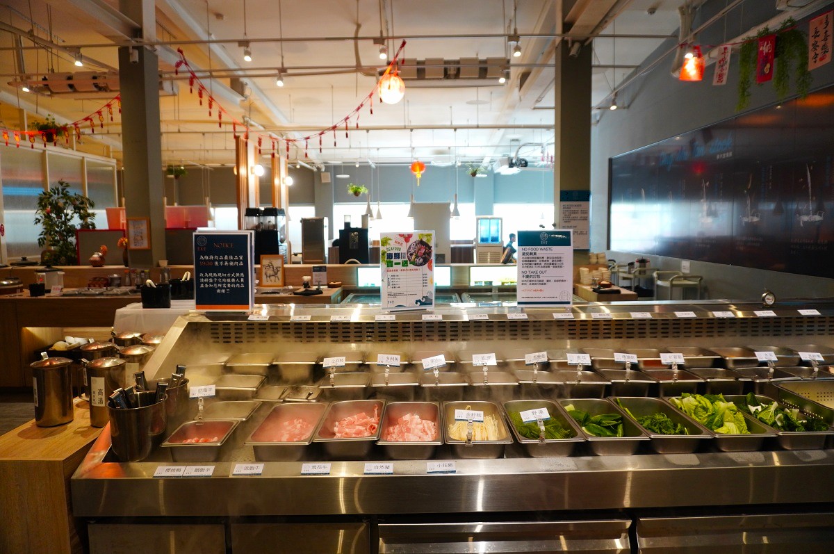 [高雄] 青木堂鍋物- 首家吃到飽左營店 | 平日中午399單點級現切肉品無限享用 | 高雄平價火鍋吃到飽推薦