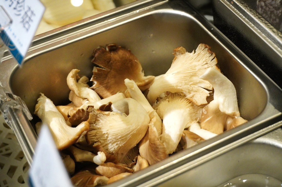 [高雄] 青木堂鍋物- 首家吃到飽左營店 | 平日中午399單點級現切肉品無限享用 | 高雄平價火鍋吃到飽推薦