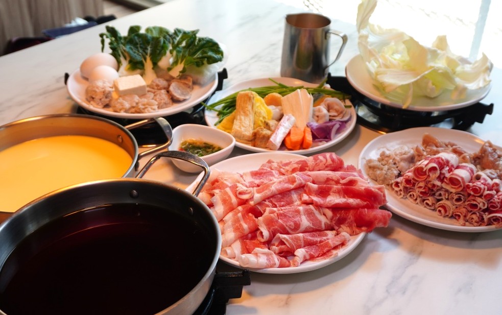 [高雄] 青木堂鍋物- 首家吃到飽左營店 | 平日中午399單點級現切肉品無限享用 | 高雄平價火鍋吃到飽推薦