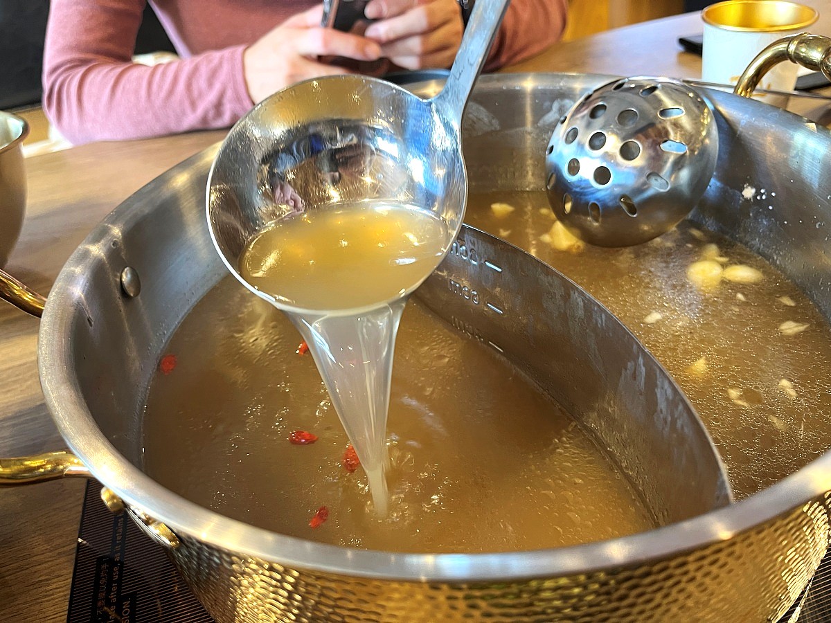 土雞下山 高雄 | 雞肉主題火鍋吃到飽399起 | 120分鐘用餐 - 第22張圖 土雞下山 高雄 | 雞肉主題火鍋吃到飽399起 | 120分鐘用餐