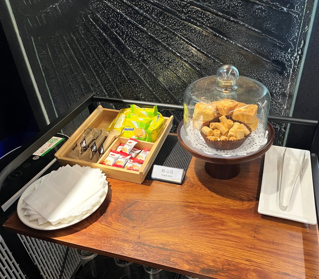 高雄機場貴賓室 | 南苑國際商務中心 | 高雄機場最強新開幕信用卡貴賓室