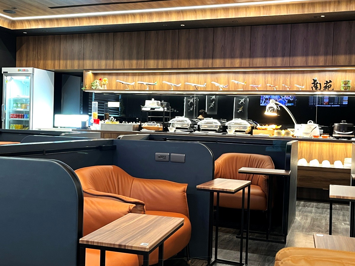 高雄機場貴賓室 | 南苑國際商務中心 | 高雄機場最強新開幕信用卡貴賓室